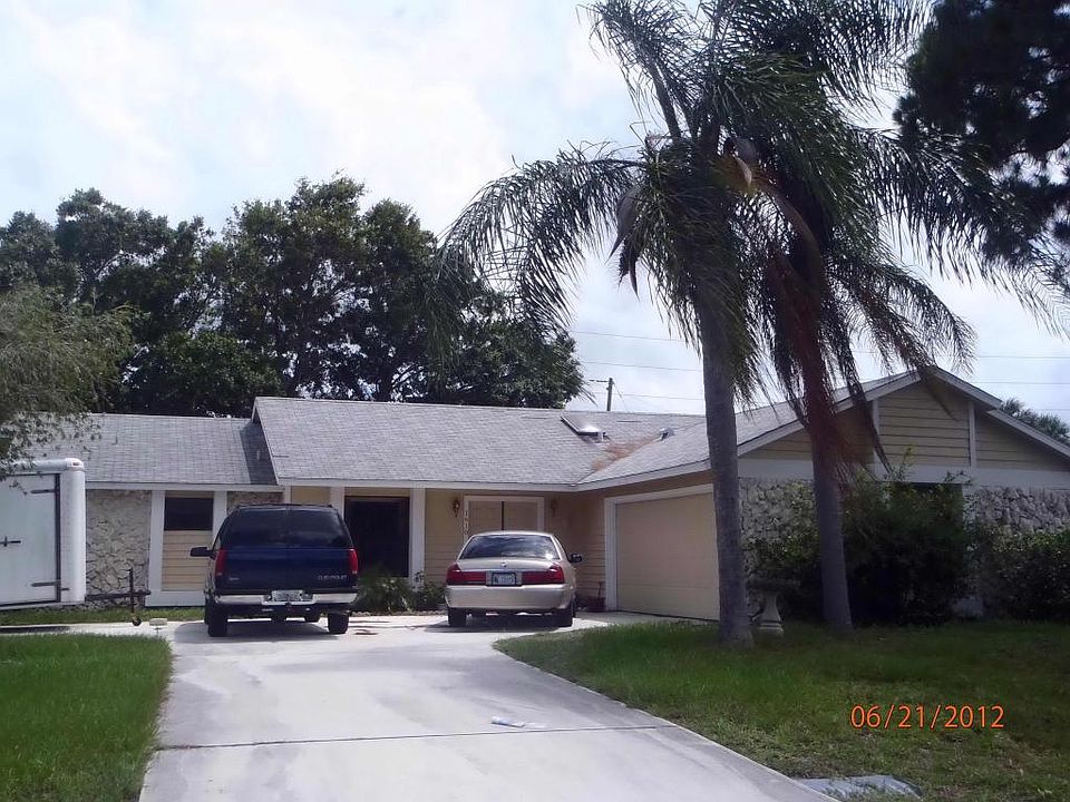 Home For Sale In South Port St Lucie Unit 5 blk 80 lot 17