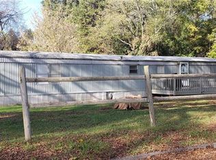 519 Oakland Dr, Lowell, NC 28098