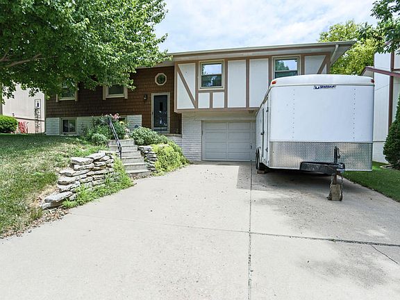 3rd image of 2509 N 112th St