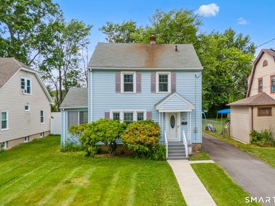 81 Woodlawn Street, West Hartford, CT, 06110