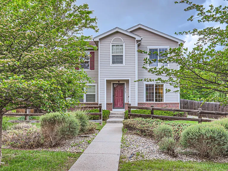 6745 Brittany Dr — Photo 2
