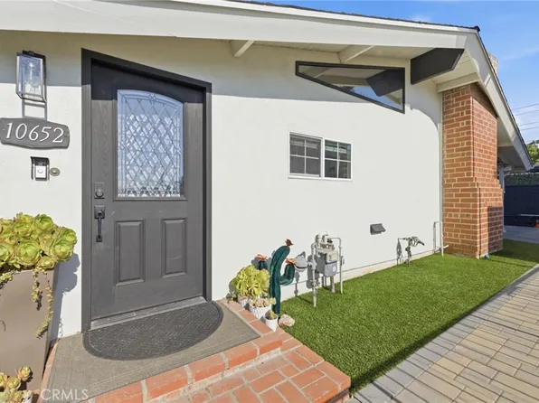 10652 Thomas Dr, Anaheim, CA 92804