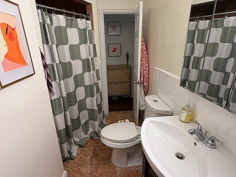 1807 Biltmore St NW #2 — Photo 8