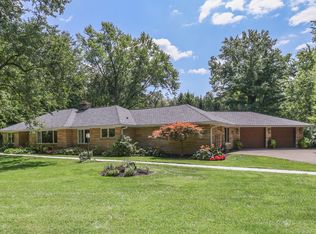 39 Highland Manor Ct N, Indianapolis, IN 46228