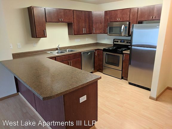 3rd image of 519 33rd Ave W APT 109
