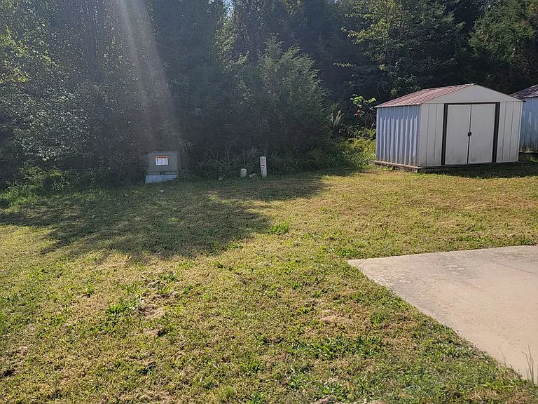 123 Hickory Ridge Dr — Photo 2