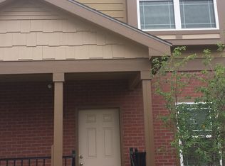 8721 Haskins Pl, Lenexa, KS 66215