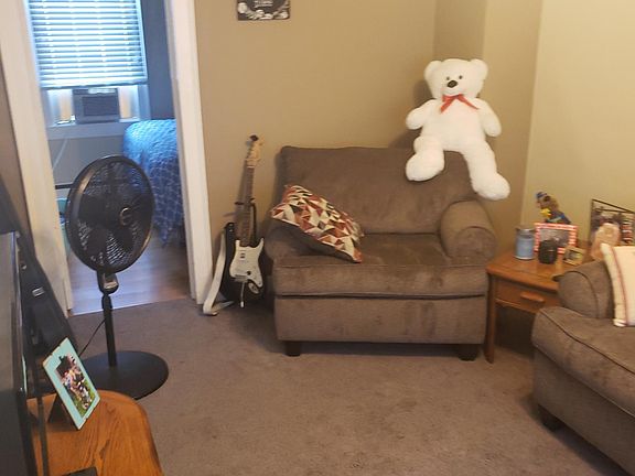 2nd image of 29 College St APT 3
