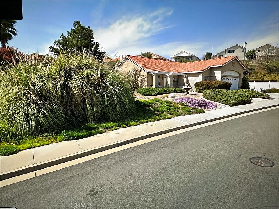 1st image of 39985 Daphne Dr