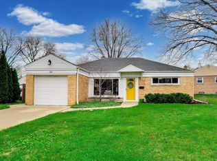 1149 N Hickory Ave, Arlington Heights, IL 60004