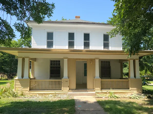 403 S Bridge St, Enterprise, KS 67441