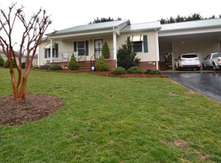 3033 26th Street Ln NE, Hickory, NC 28601