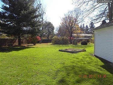 5th image of 36851 Bauerdale Ave