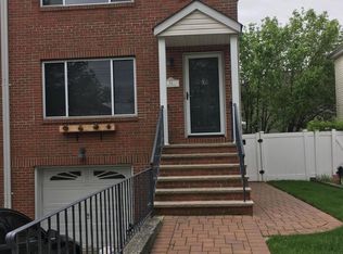94 Woodland Ave, Staten Island, NY 10308