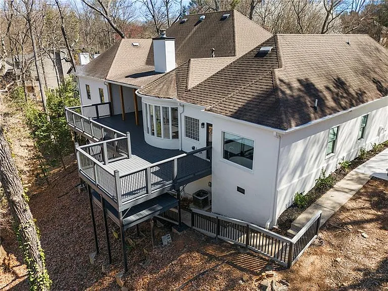 350 Kelson Dr — Photo 58