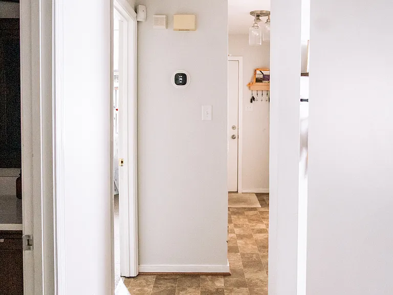 2606 Jordan Ct — Photo 8