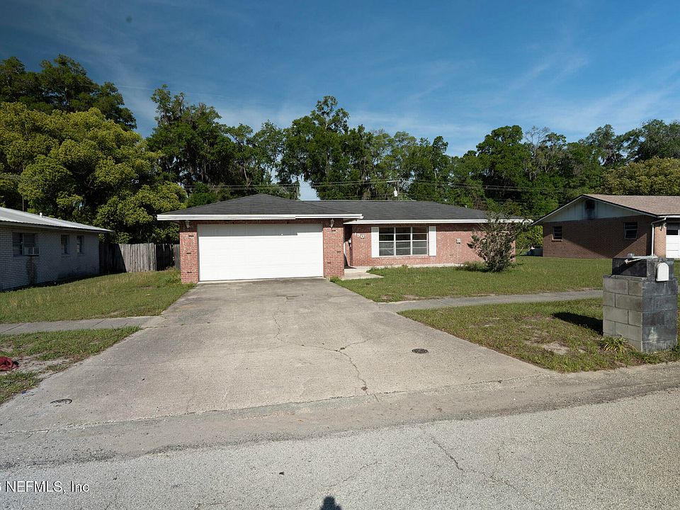 1st image of 190 MANGO Drive