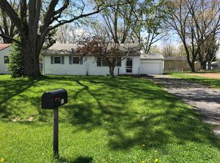 912 E Auman Dr, Carmel, IN