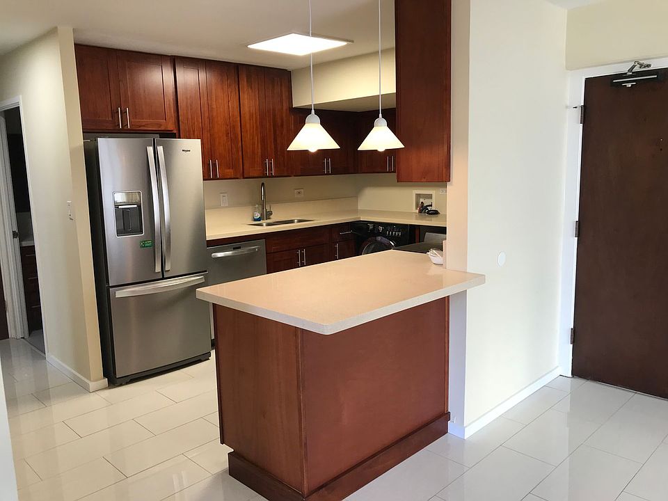 1st image of 2533 Ala Wai Blvd APT 901