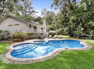 11 Planters Wood Ct, Hilton Head Island, SC 29928