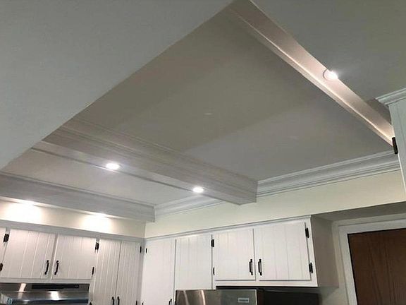 2nd image of 9942 Shady Ln