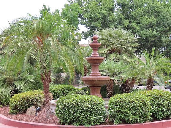 3rd image of 2881 Huntington Boulevard #221
