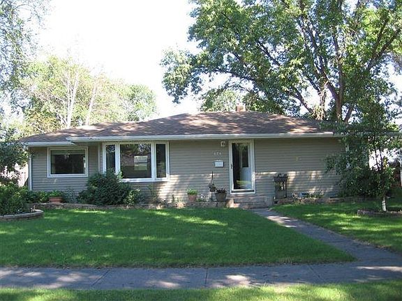 2nd image of 624 Campbell Dr
