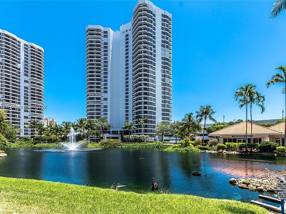 1st image of 19101 Mystic Pointe Dr APT 809