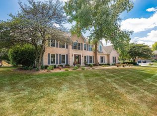 4N165 Wyngate Rd, St Charles, IL 60175