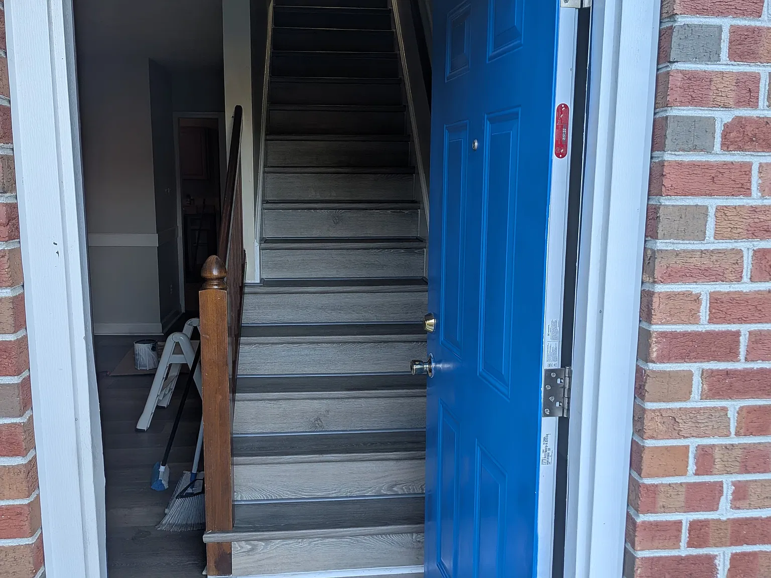 2 bed, 1.5 bath, 950 sqft, $1,100 — Photo 3