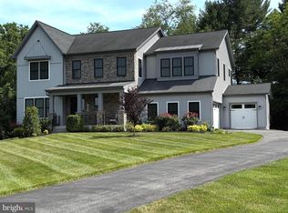 1660 Grand Meadow Dr, Gambrills, MD 21054