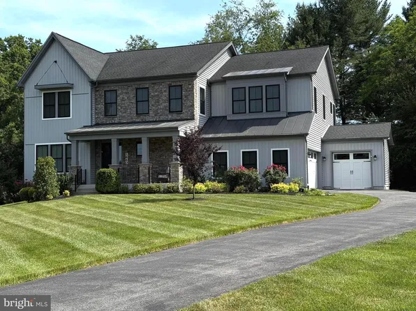 1660 Grand Meadow Dr, Gambrills, MD 21054