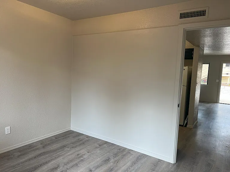 1230 S Lone Tree Rd #B — Photo 10