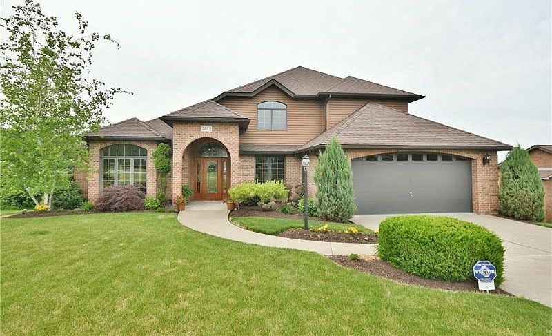 1st image of 2413 Bonnie Dell Dr