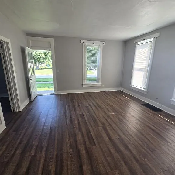310 W Main St — Photo 6