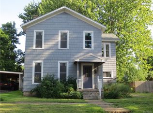 29 Prentice St, Lockport, NY 14094