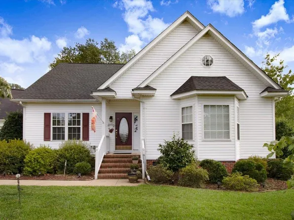 911 Mare Ct, Rocky Mount, NC 27804