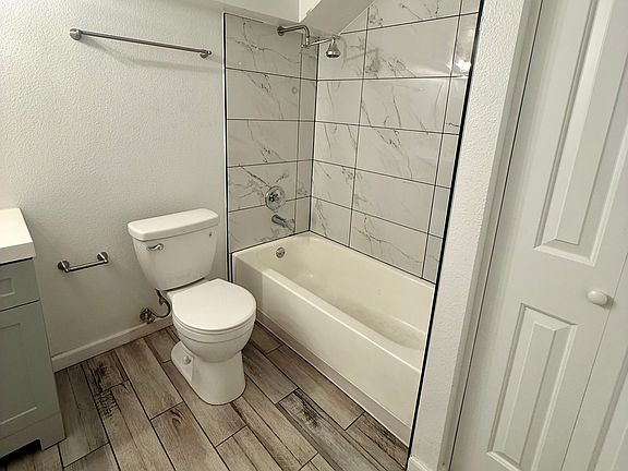2nd image of 3299 W Dakota Ave Unit B