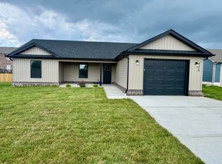 116 Bow Bridge Dr, Berea, KY 40403