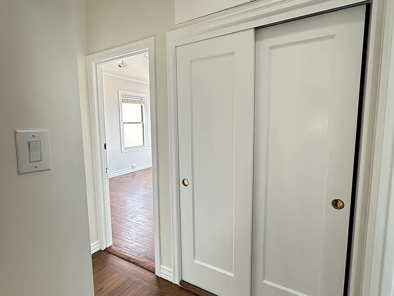 1233 Montgomery St — Photo 23