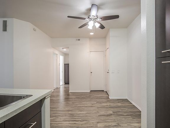 3rd image of 780 Camino De La Reina APT 257