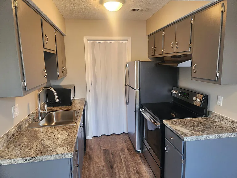 3196 Chateau Morse Ct #3196 — Photo 2