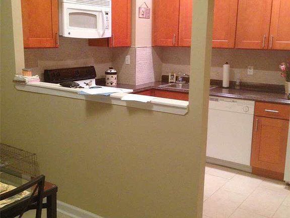3rd image of 13-11 Bell Blvd #1