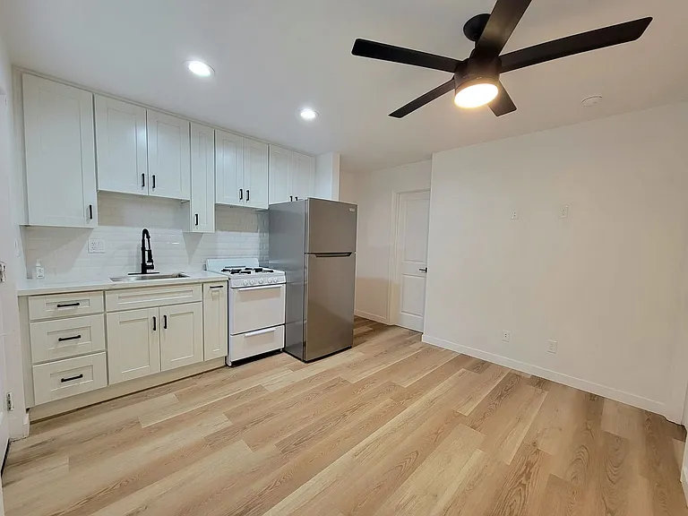 6249-6253 Mary Lane Drive — Photo 10