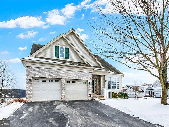 5th image of 386 Randall Ln