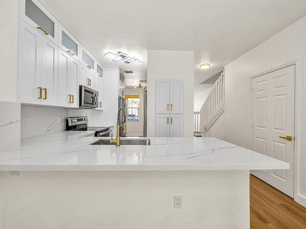 2928 SE 2nd St UNIT 5