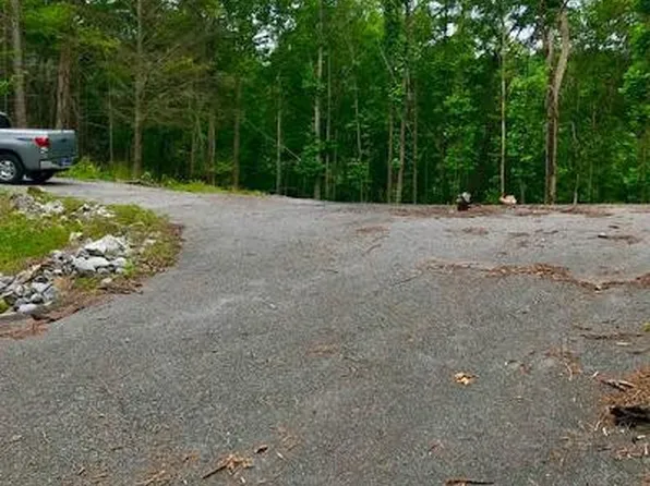 16 & 17R Emerald Springs Loop, Sevierville, TN 37862