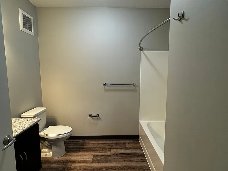 6712 Tower Ave — Photo 7