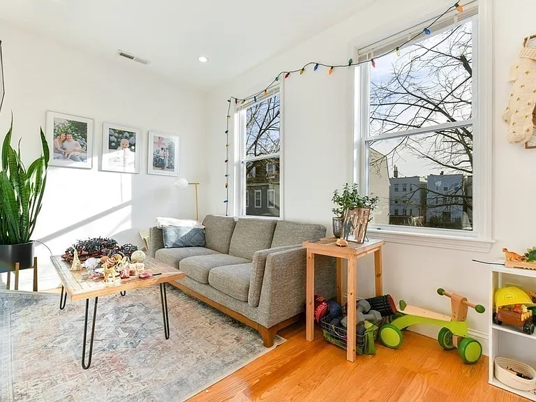 236 Havre St #3 — Photo 2