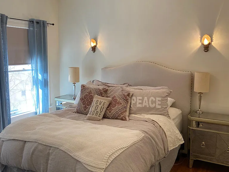 366 N Curson Ave #7 — Photo 15